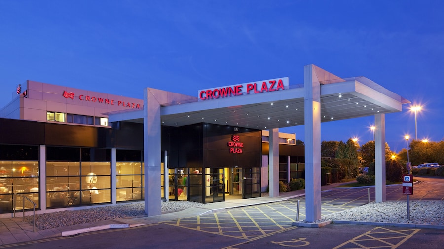 Crowne Plaza Manchester Airport by IHG