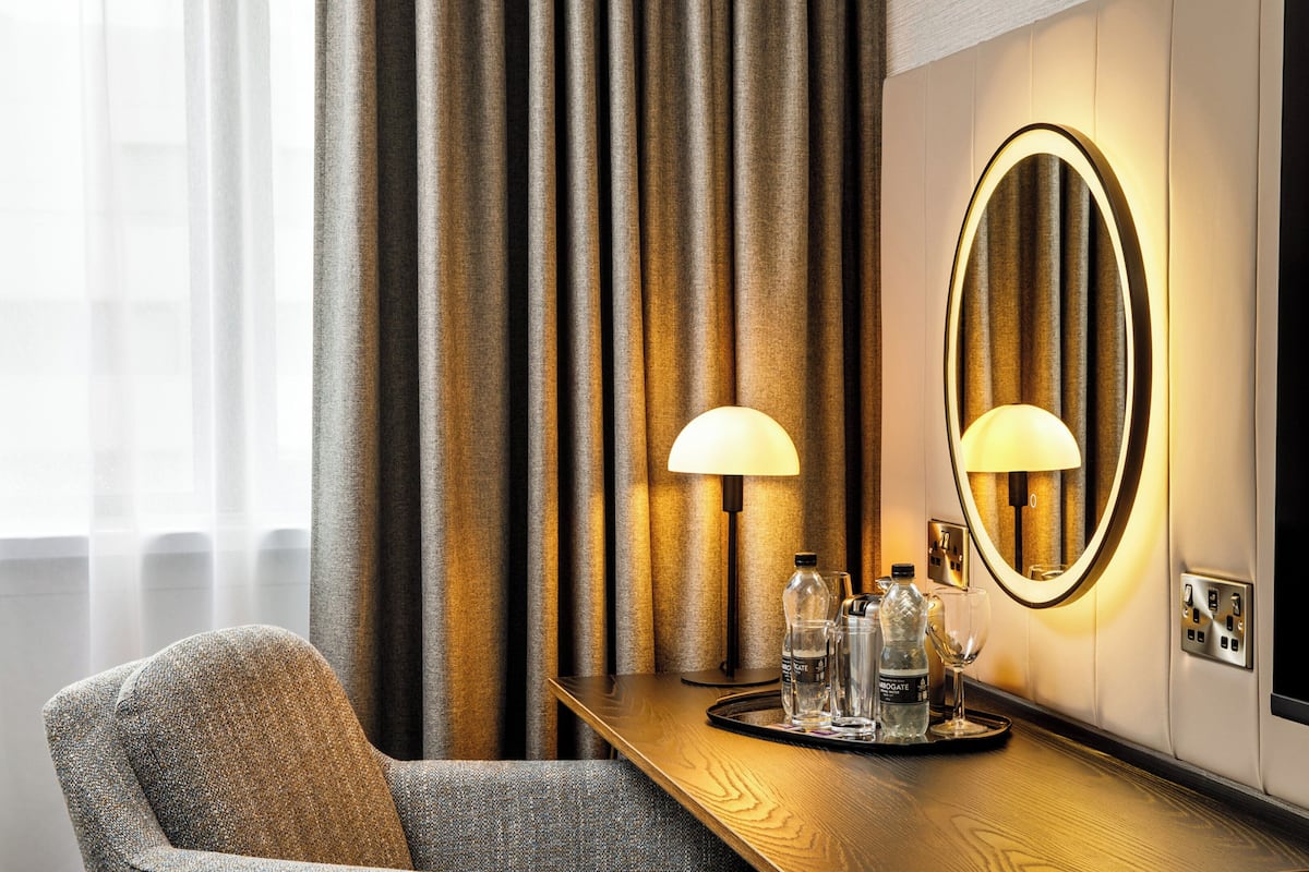 Coffres-forts dans les chambres, bureau