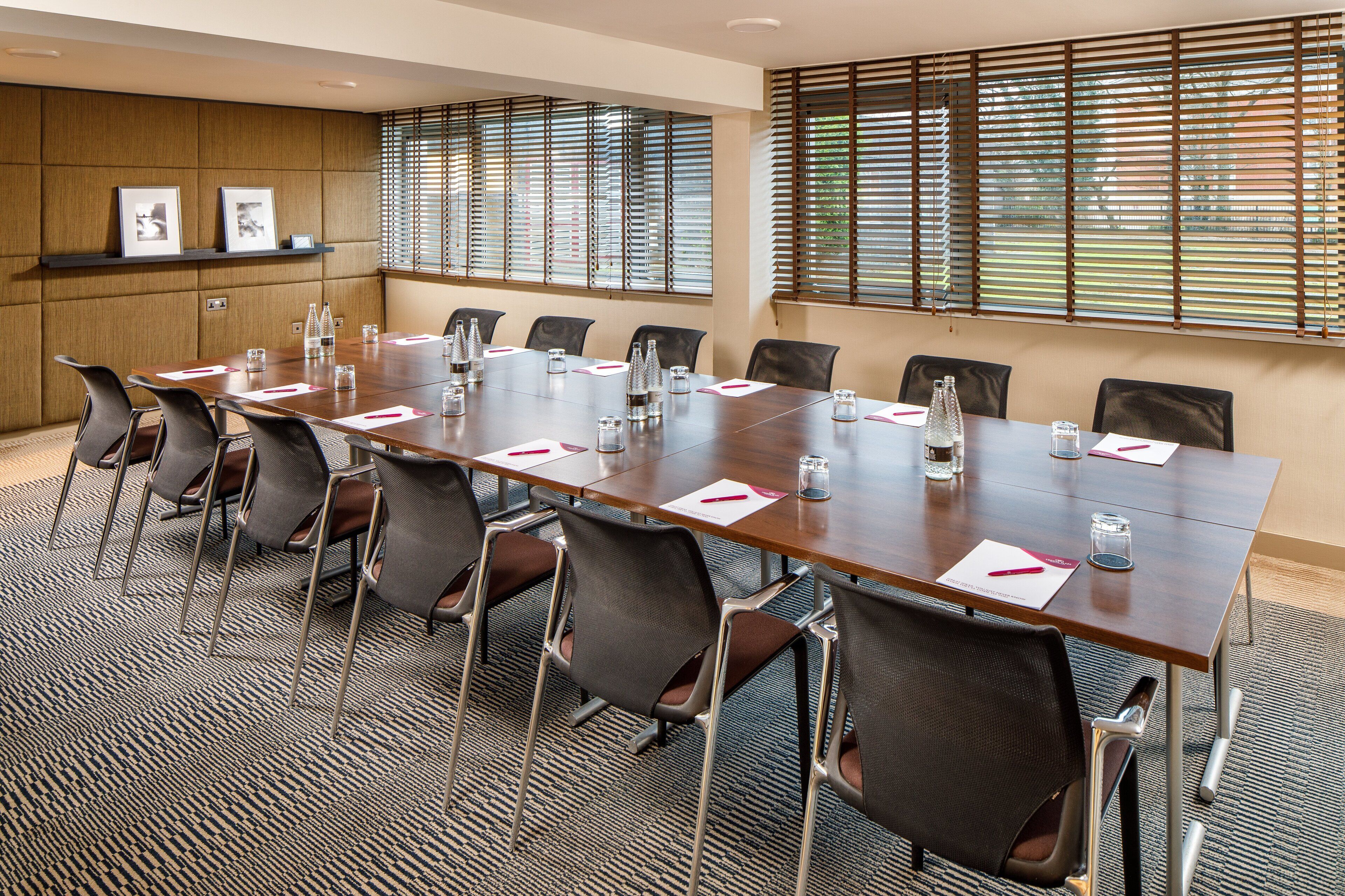Foto - Crowne Plaza Manchester Airport by IHG