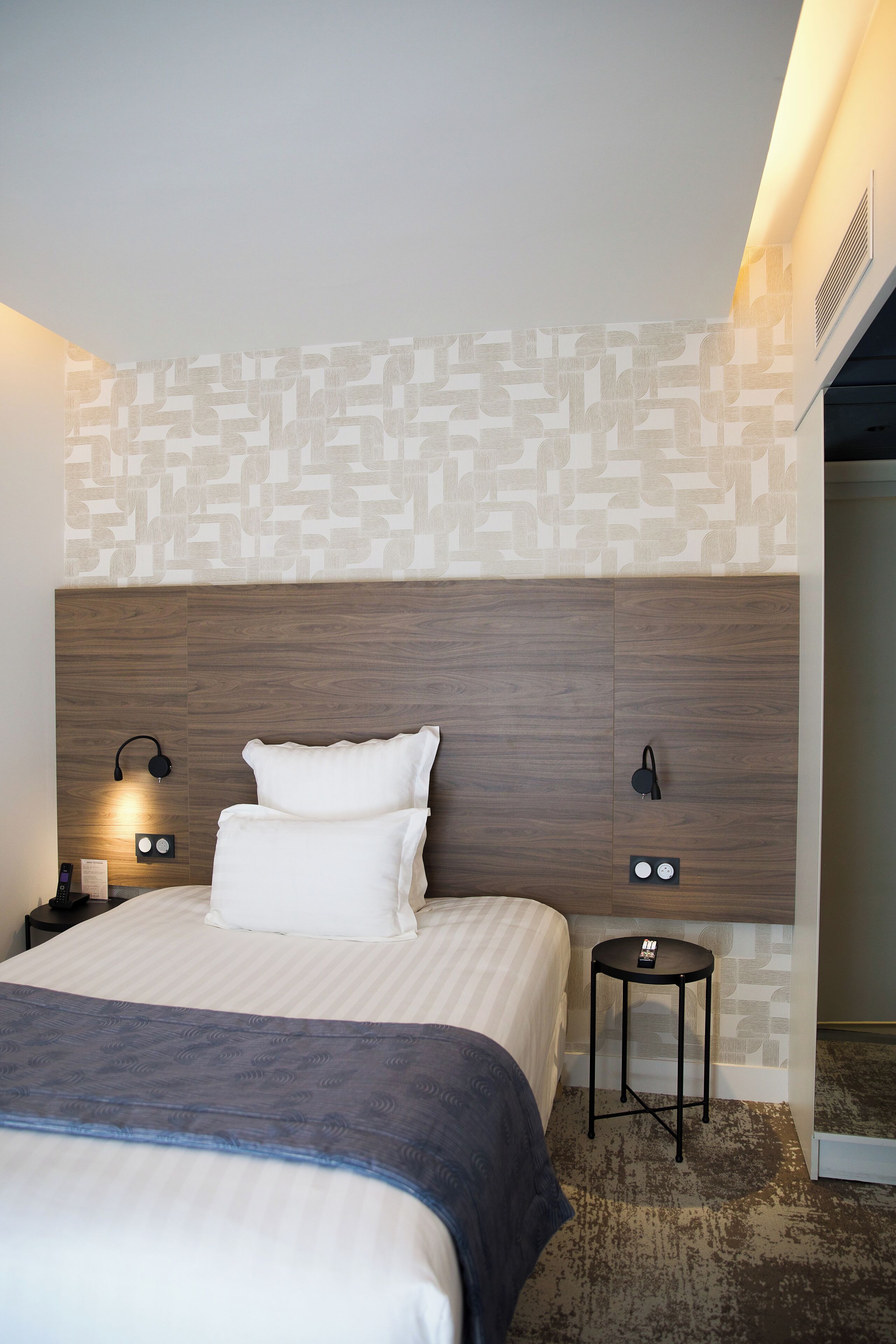 1 bedroom, premium bedding, pillow-top beds, minibar