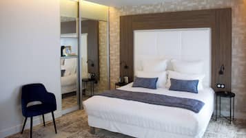 Literie de qualité supérieure, surmatelas, minibar