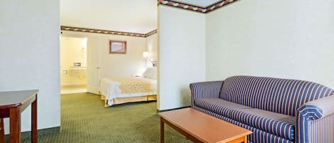 Bàn ủi/dụng cụ ủi quần áo, nôi/giường cho trẻ sơ sinh (phụ phí)