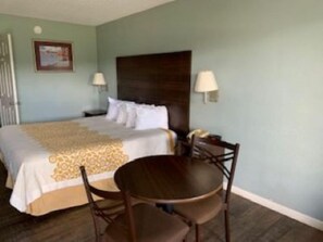 Standard Room, 1 King Bed | Iron/ironing board, cribs/infant beds, rollaway beds, free WiFi - Days Inn by Wyndham Clinton (Clinton)