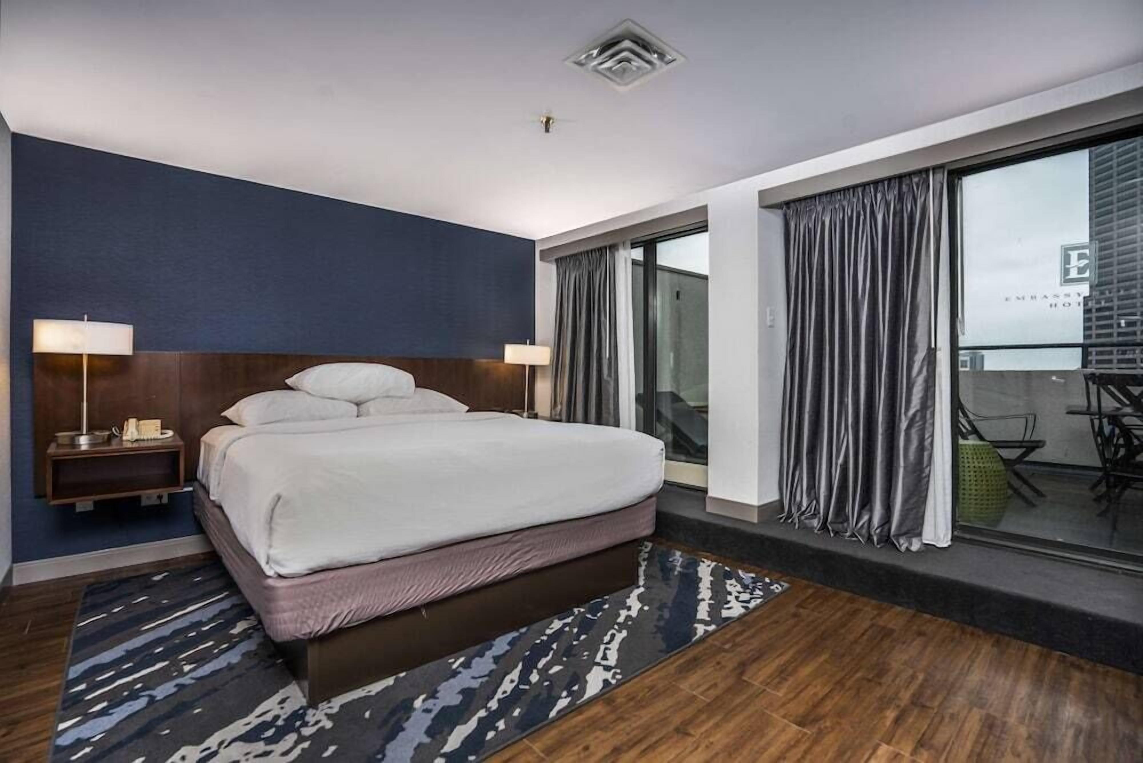 1 Schlafzimmer, Schreibtisch, Verdunkelungsvorhänge