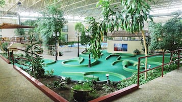 Mini-golf
