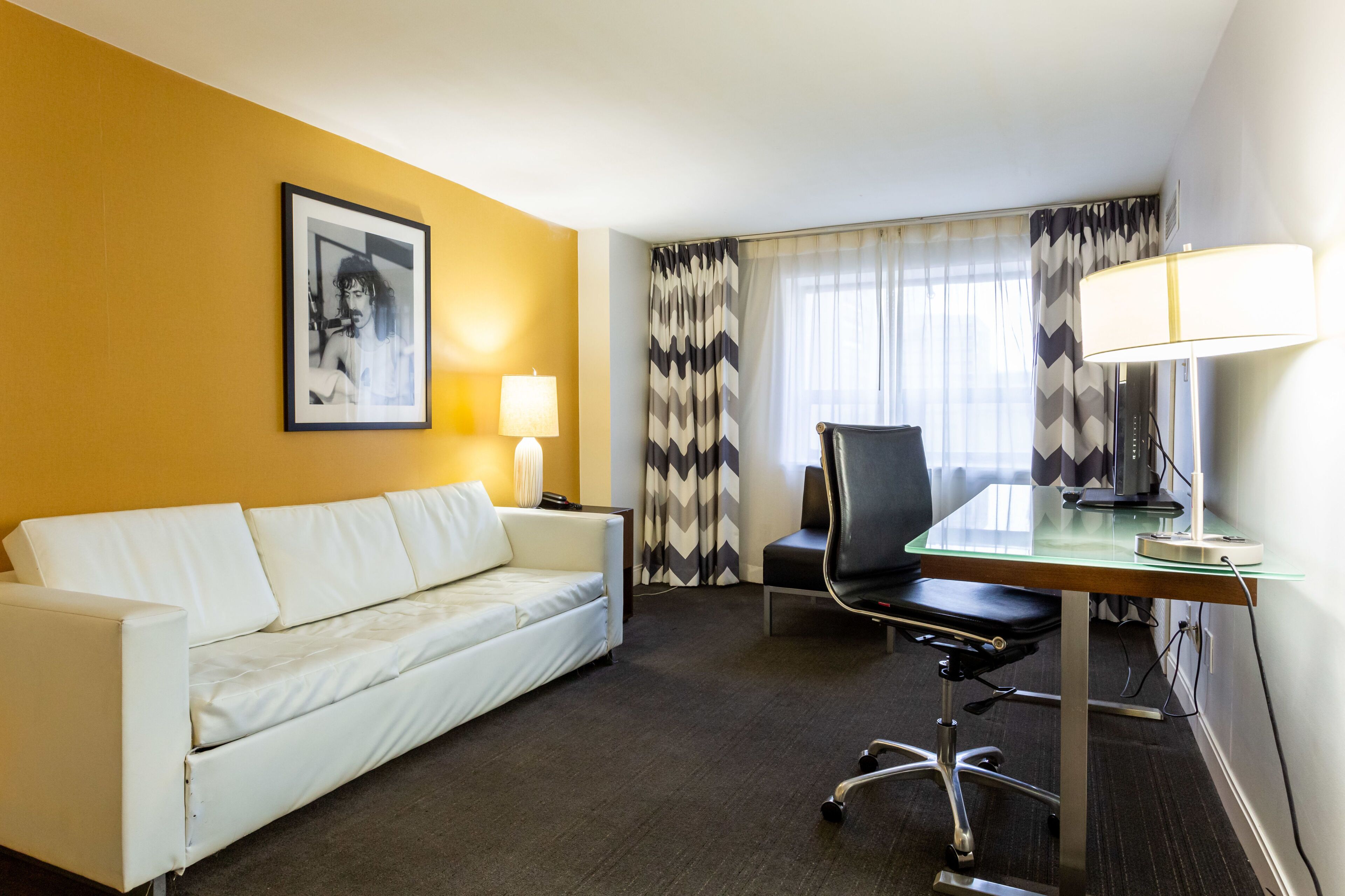 Photo - Comfort Inn & Suites Baltimore Inner Harbor