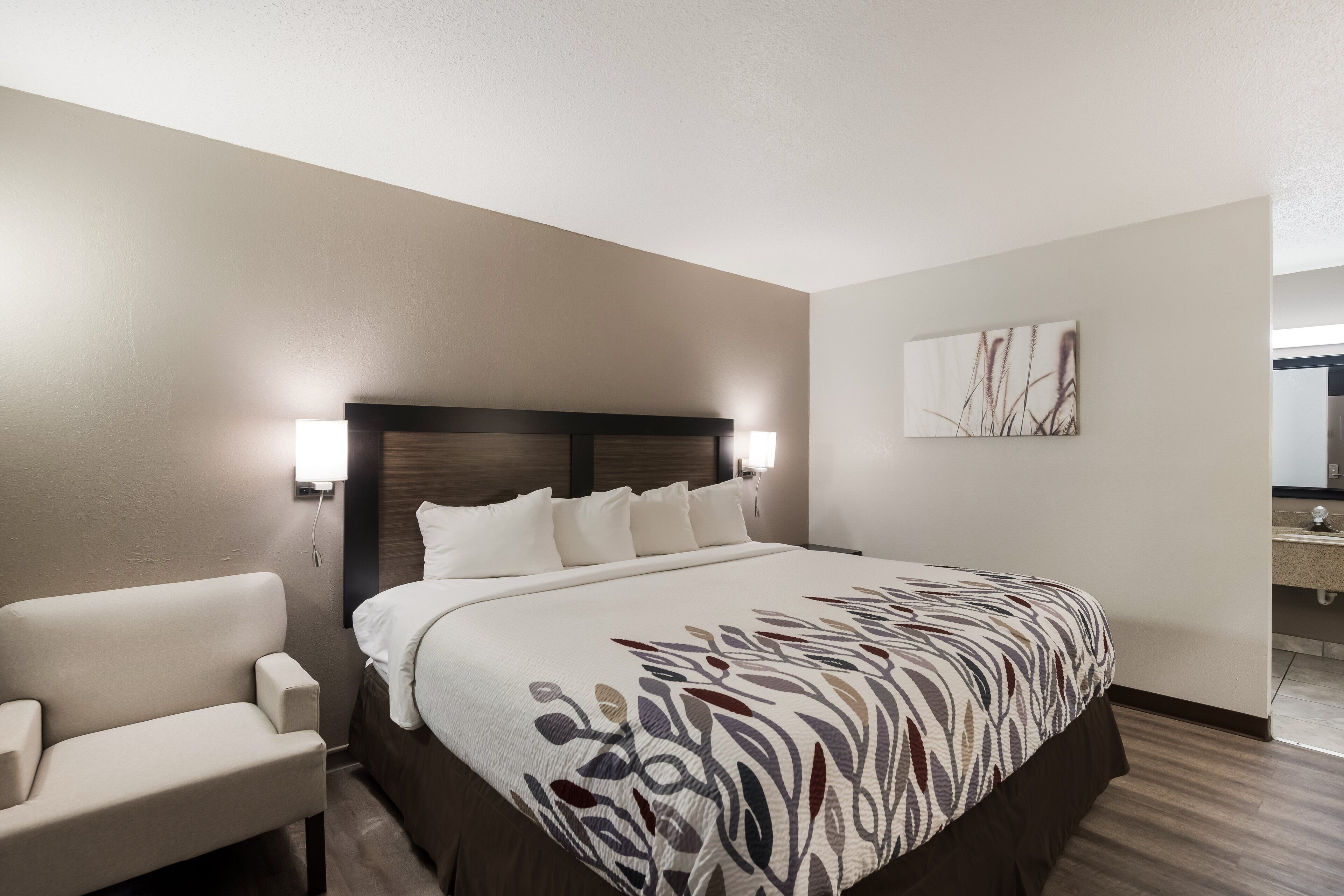 مكتب ومساحة عمل للكمبيوتر المحمول وواي فاي مجانًا