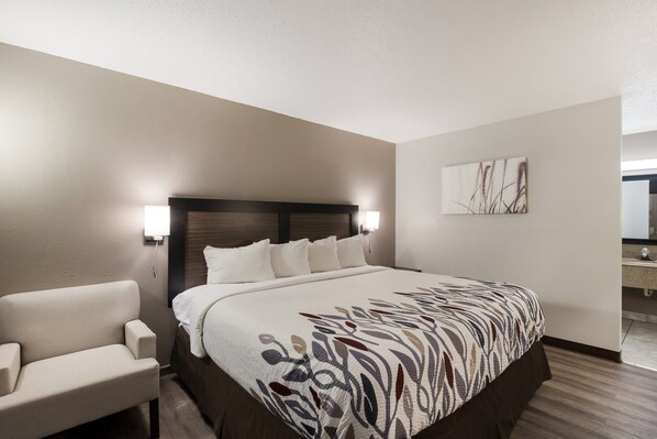 Superior Room, 1 King Bed, Non Smoking | Desk, laptop workspace, free WiFi - Red Roof Inn Lenoir (Lenoir)