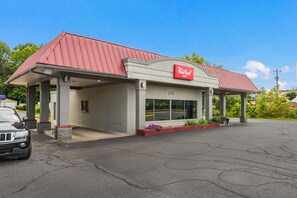 Exterior - Red Roof Inn Lenoir (Lenoir)