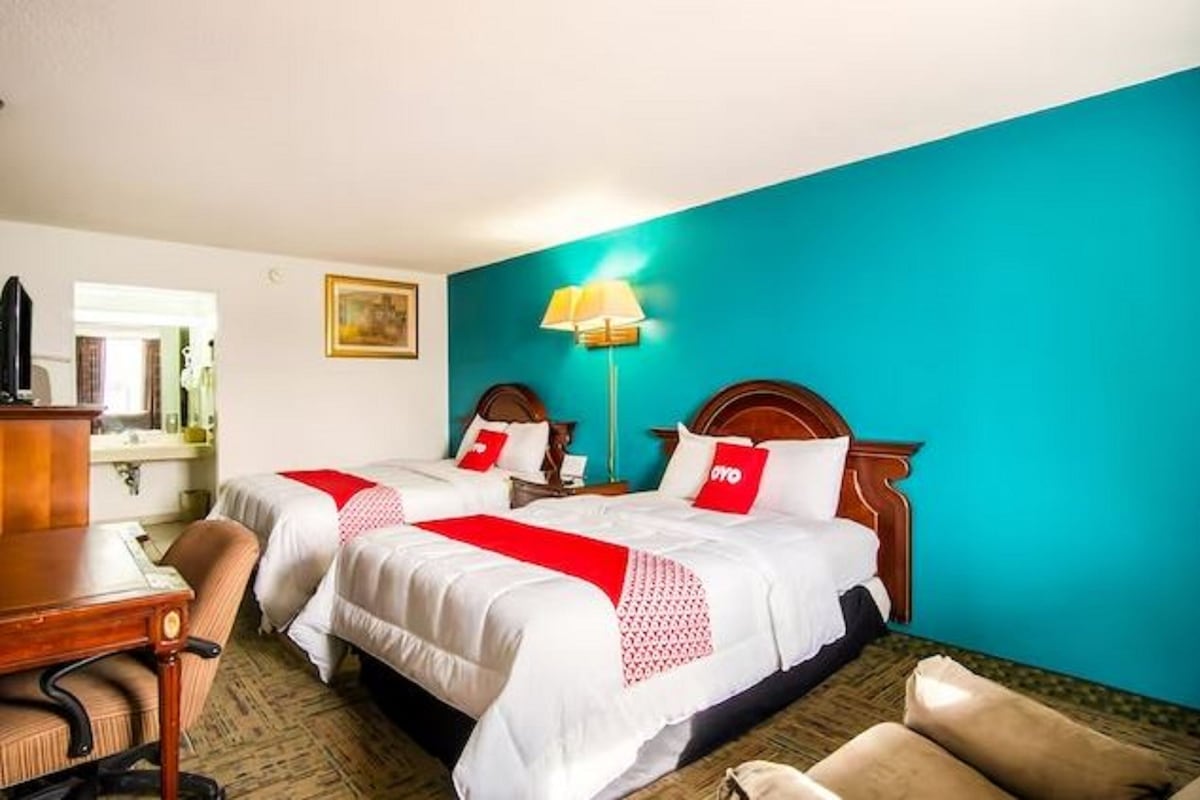 Desk, iron/ironing board, WiFi (free), alarm clocks