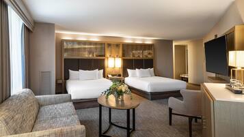 Habitación, 2 camas Queen size, en esquina | 1 habitación y ropa de cama de alta calidad