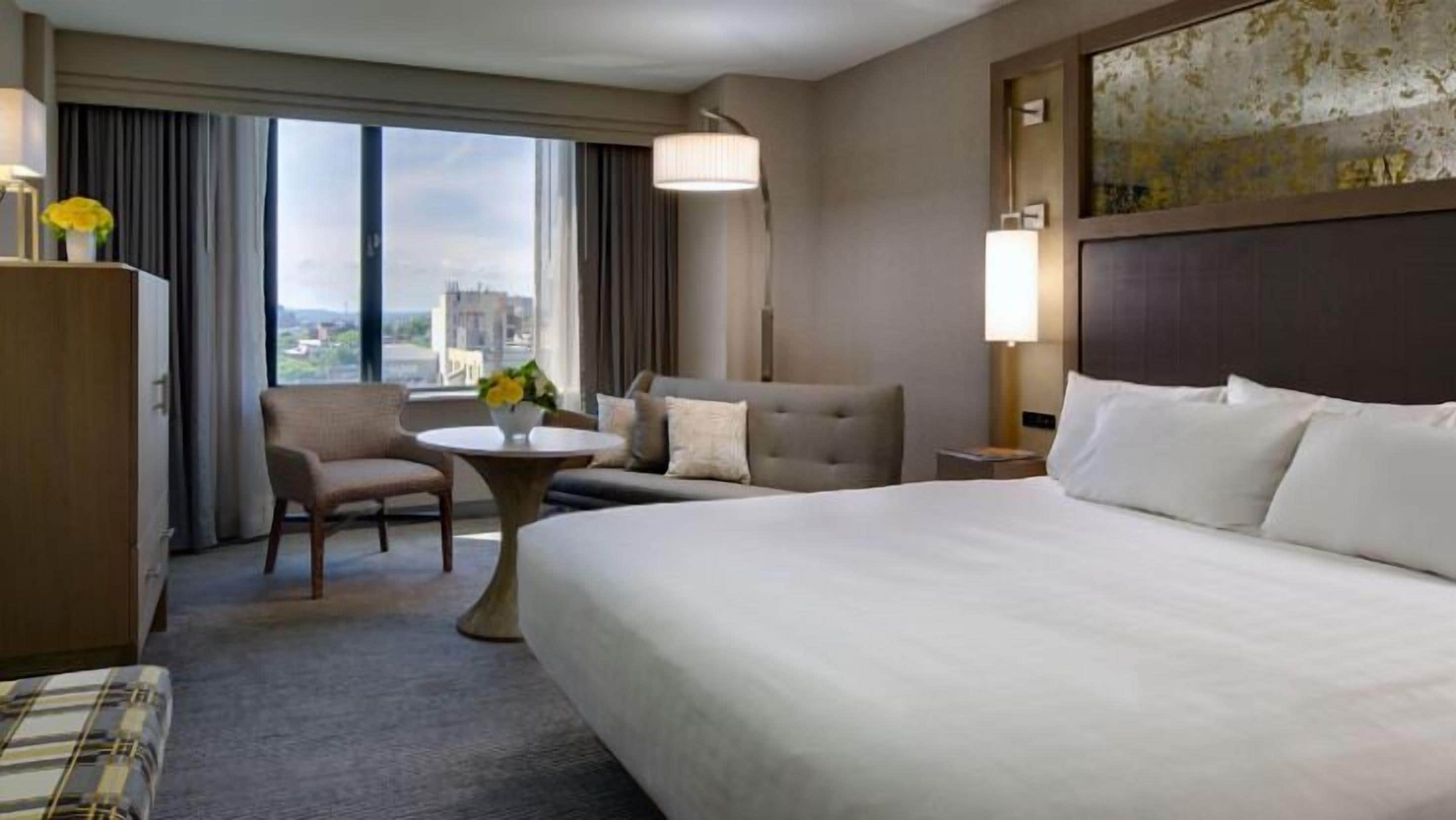 Biancheria da letto di alta qualità, cassaforte in camera