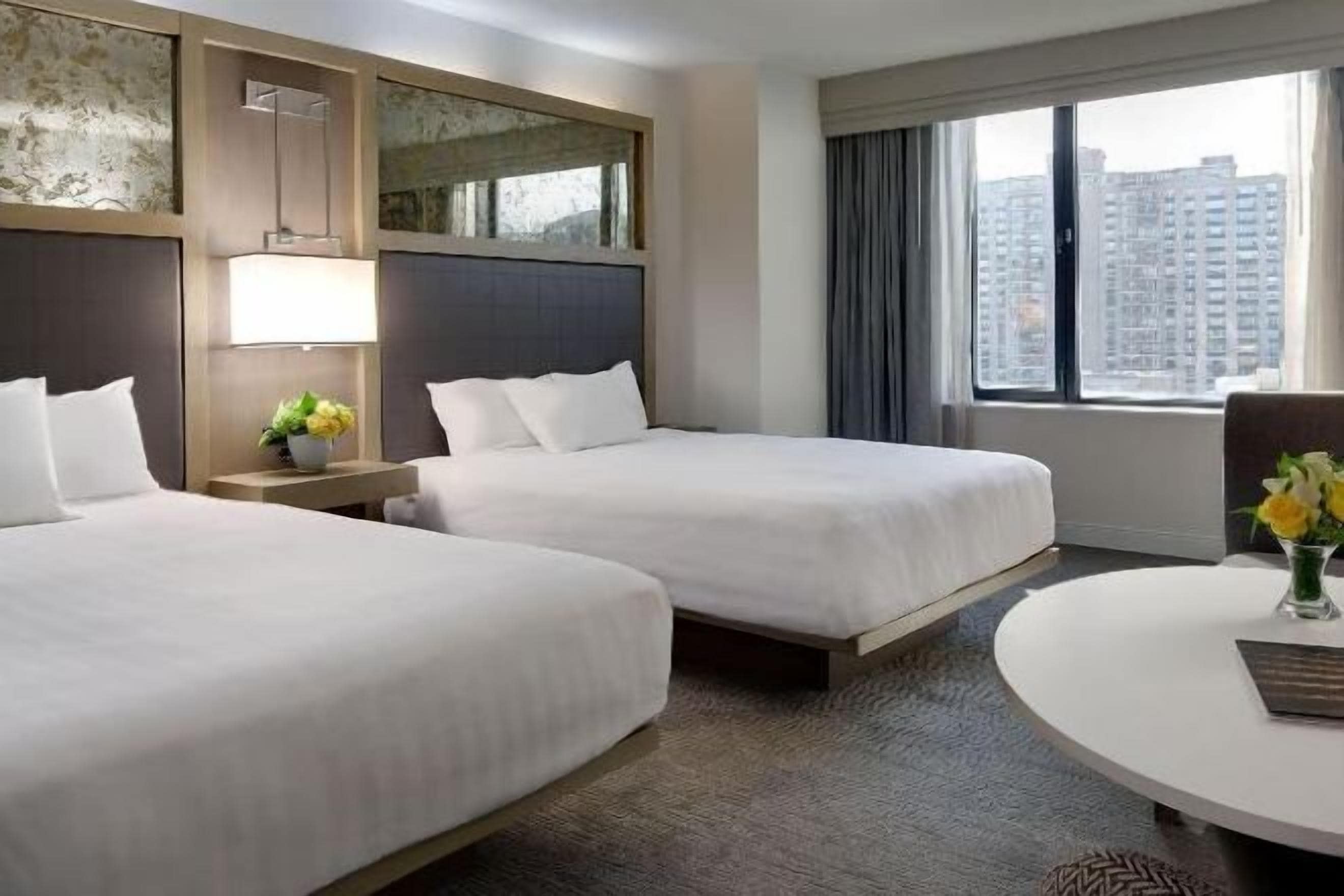 Biancheria da letto di alta qualità, cassaforte in camera