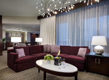 Presidential Suite | Premium bedding, in-room safe, blackout drapes, iron/ironing board at Hyatt Regency Boston