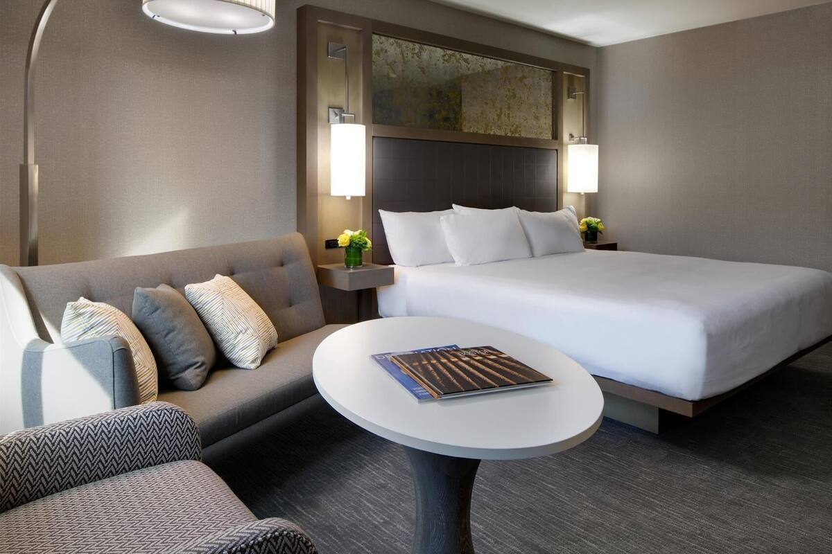 Premium bedding, down comforters, in-room safe, blackout drapes
