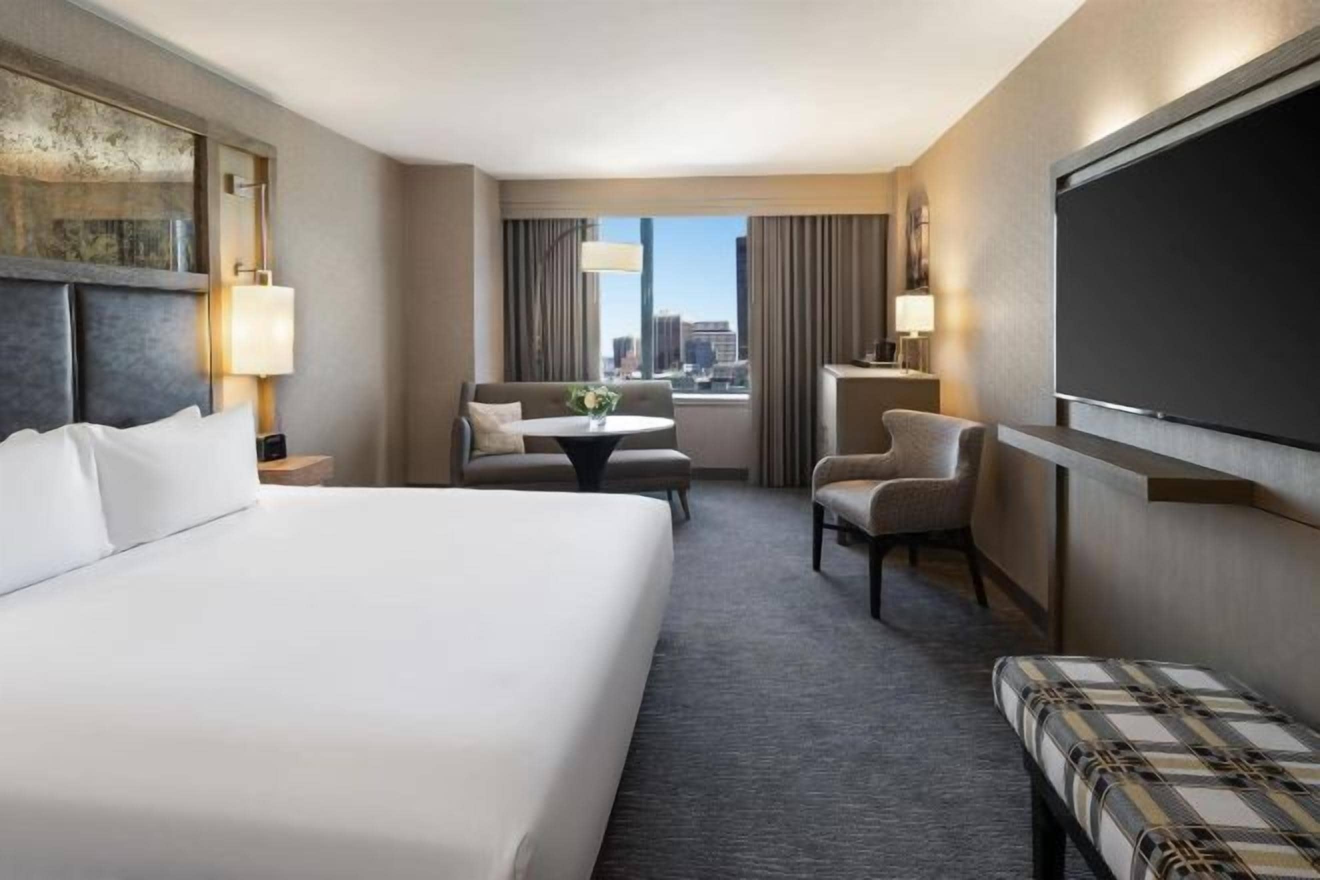 Biancheria da letto di alta qualità, cassaforte in camera