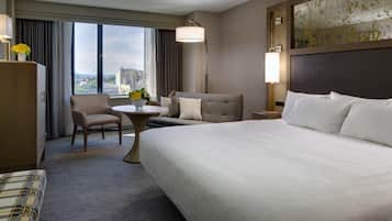 Hochwertige Bettwaren, Zimmersafe, Verdunkelungsvorhänge