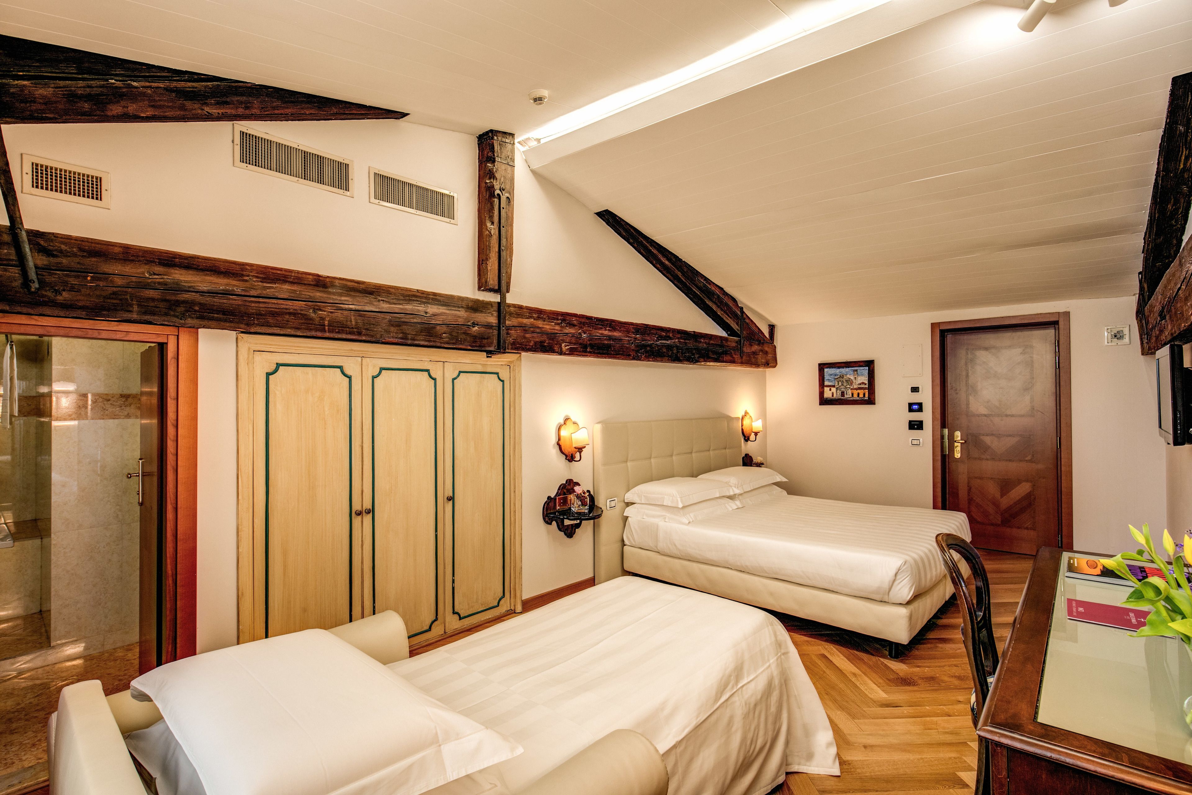 Kamar
