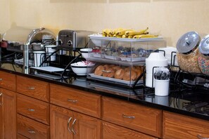 Free daily buffet breakfast