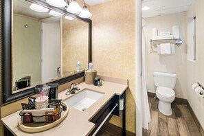 Standard Room, 2 Queen Beds, Non Smoking, Refrigerator & Microwave (Pet Friendly) | Bathroom | Combined shower/tub, designer toiletries, hair dryer, towels - Best Western Coral Hills (St. George)