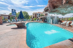 Indoor pool, outdoor pool