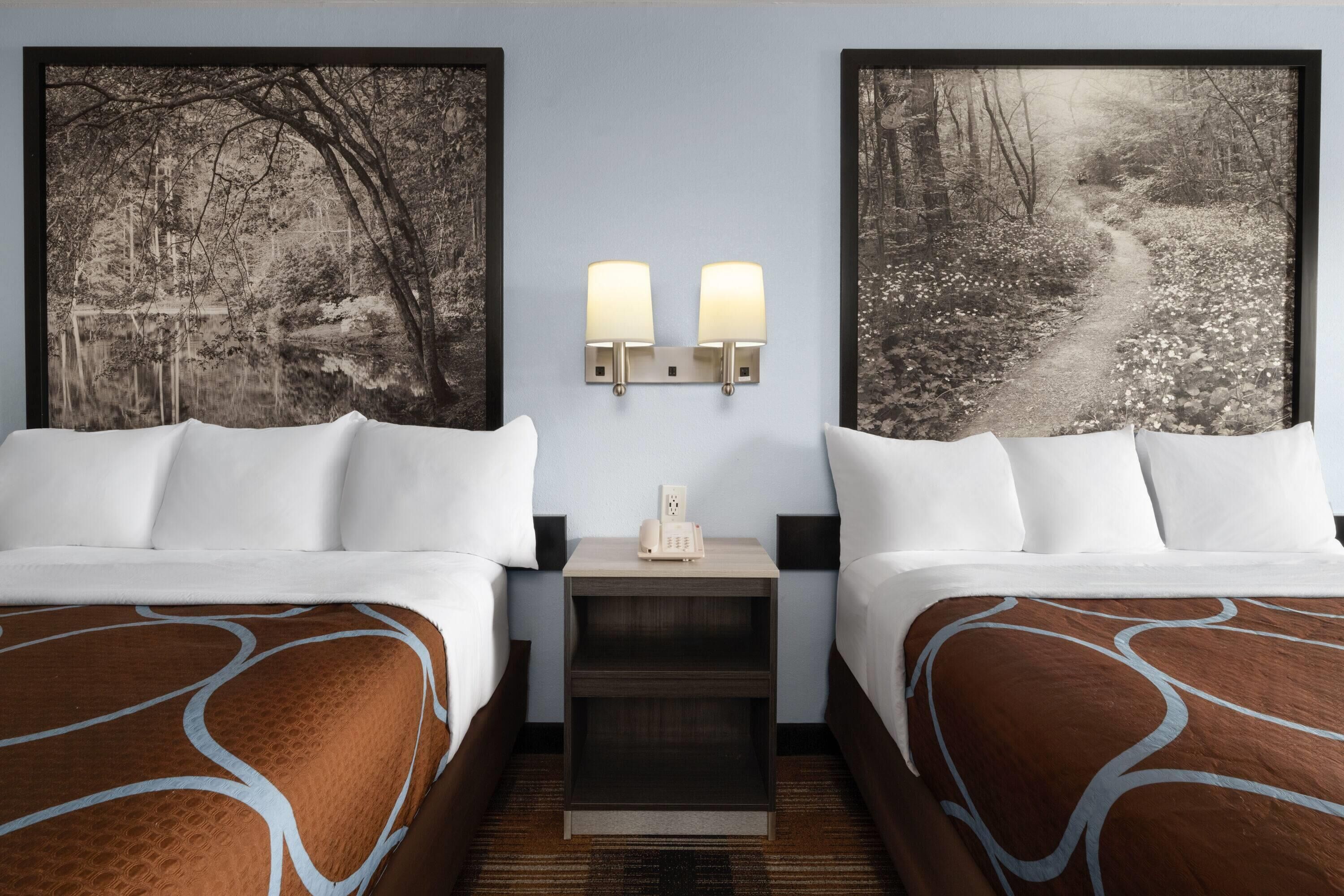 Caja de seguridad en la habitación y escritorio 