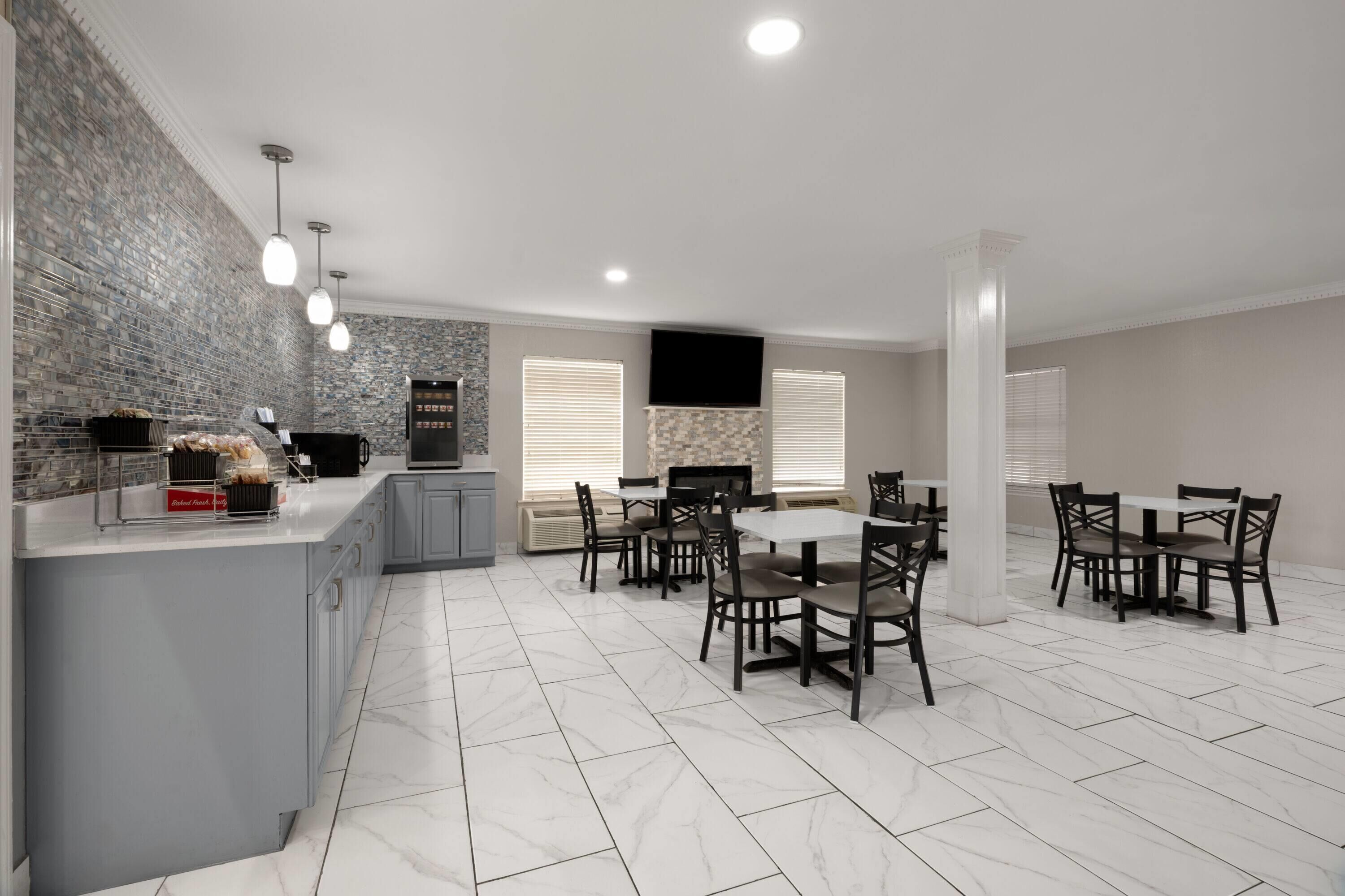 Free daily on-the-go breakfast