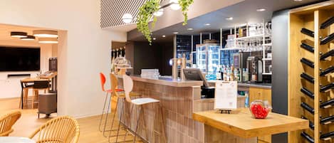 Bar (in der Unterkunft)