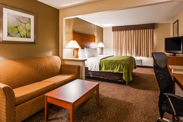 Äänieristys, silitysrauta/-lauta, ilmainen Wi-Fi, vuodevaatteet