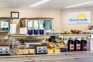 Free daily continental breakfast 