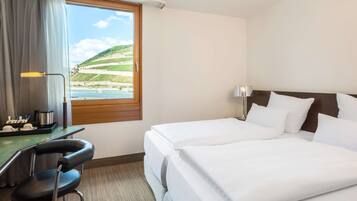 Premium bedding, pillowtop beds, in-room safe, desk