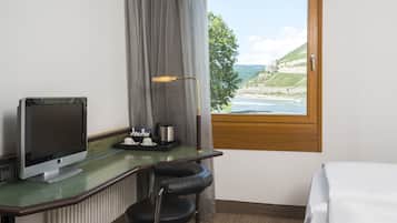 Hochwertige Bettwaren, Pillowtop-Betten, Zimmersafe, Schreibtisch