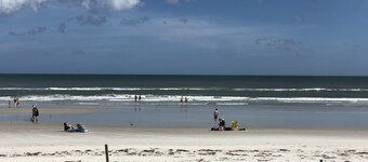 New Smyrna Beach Hotel & Suites
