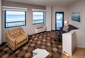 Pillowtop beds, in-room safe, desk, laptop workspace