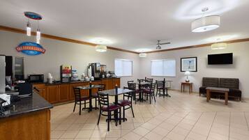 Petit déjeuner continental compris tous les jours