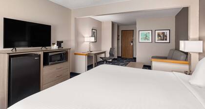 Baymont by Wyndham Waterloo