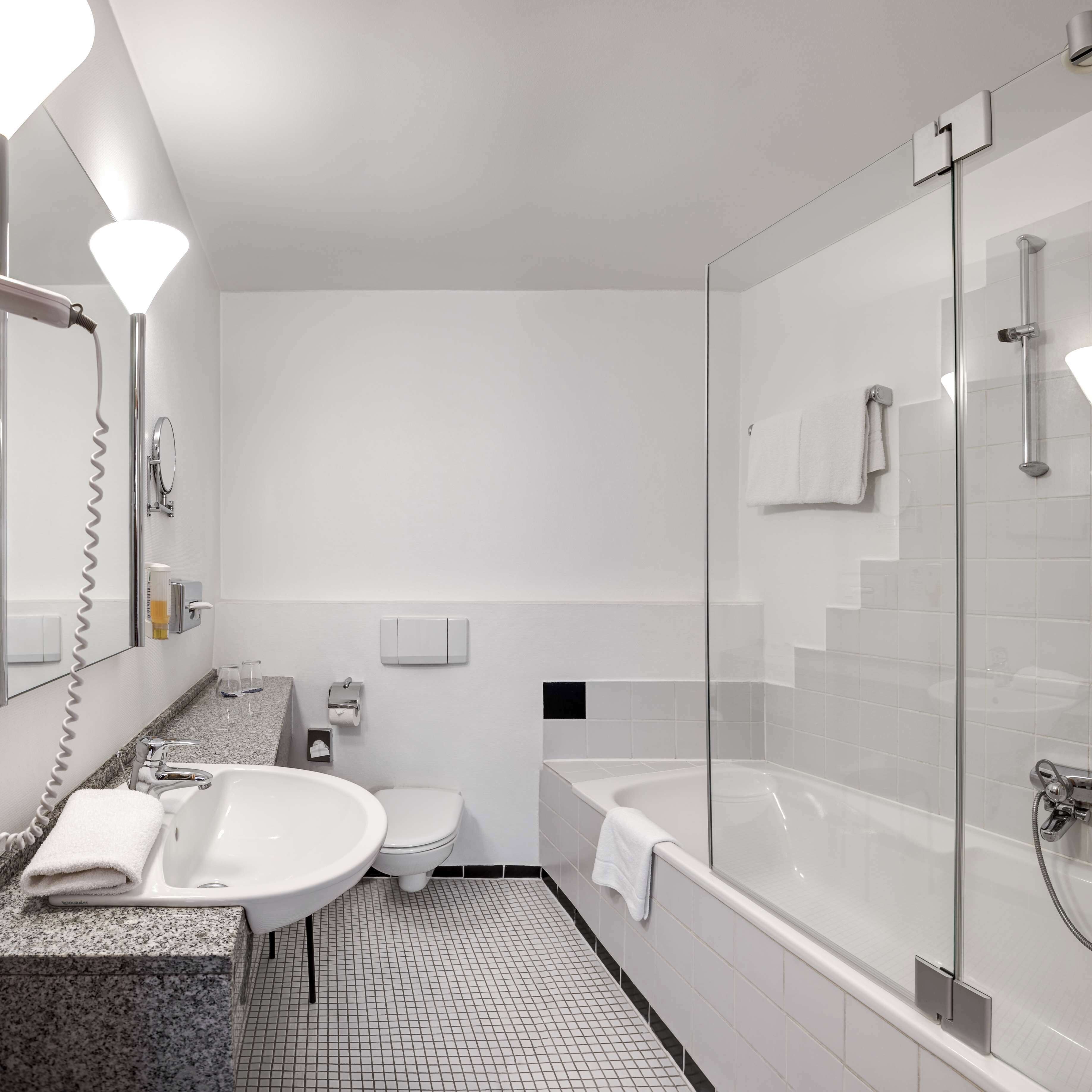 Standardzimmer, 1 King-Bett, Stadtblick | Badezimmer