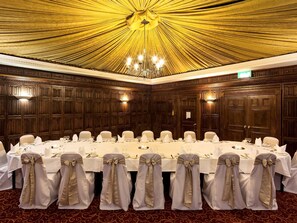Banquet hall - Mercure York Fairfield Manor Hotel (York)