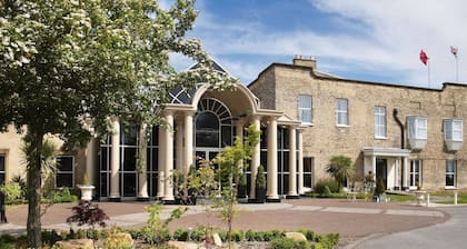 Mercure York Fairfield Manor Hotel