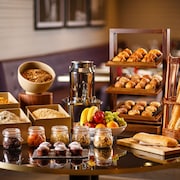 Mercure York Fairfield Manor Hotel