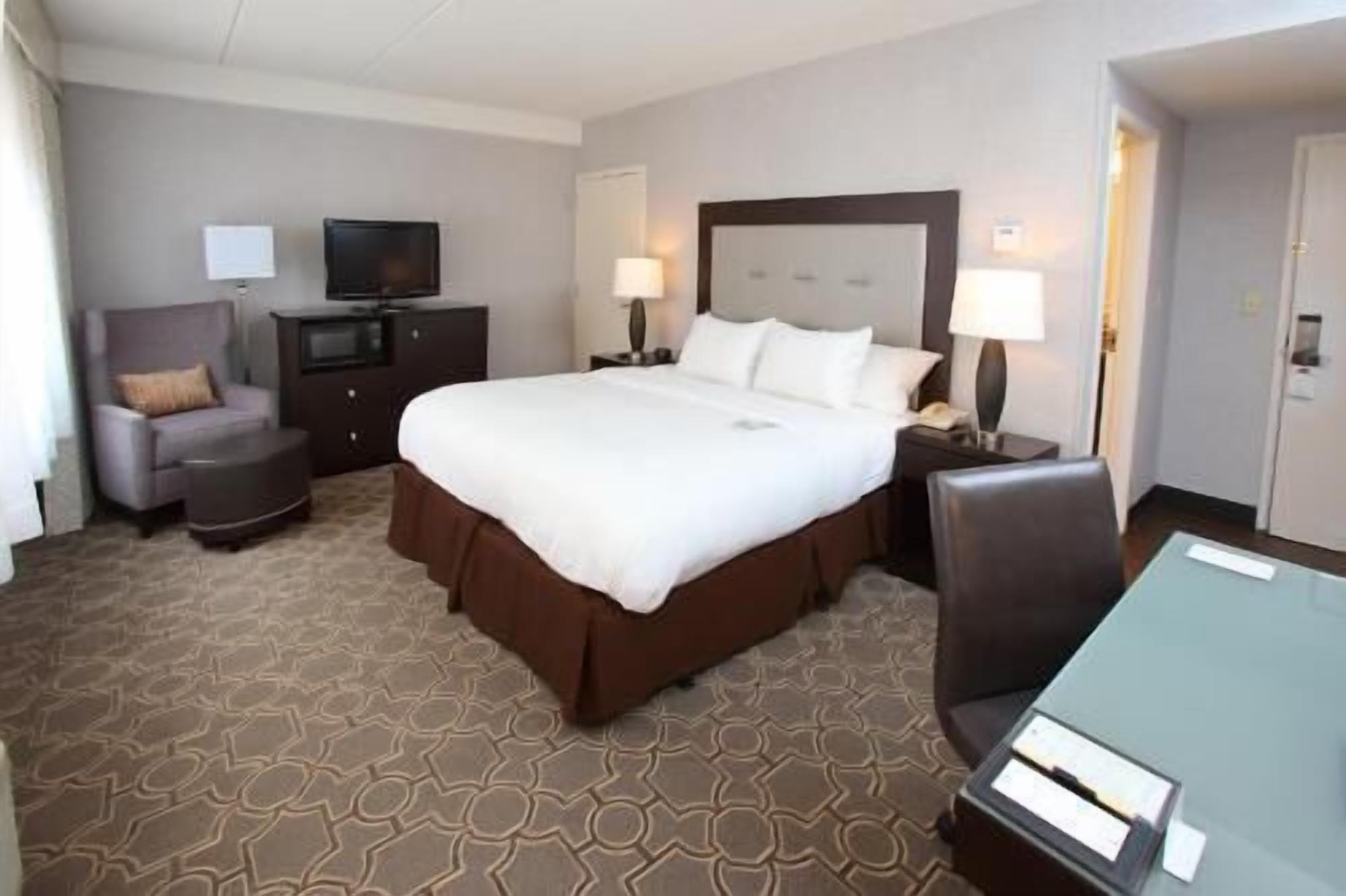 Pillow-top beds, in-room safe, desk, laptop workspace