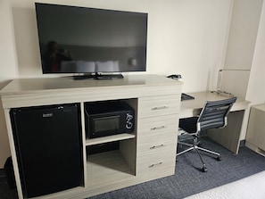 Family Suite, Multiple Beds, Non Smoking | Desk, laptop workspace, blackout drapes, iron/ironing board - Ramada Plaza by Wyndham Sheridan Hotel & Convention Center (Sheridan)