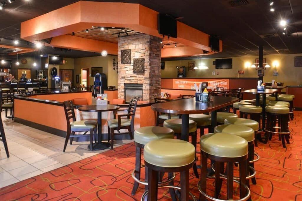 Lobby lounge