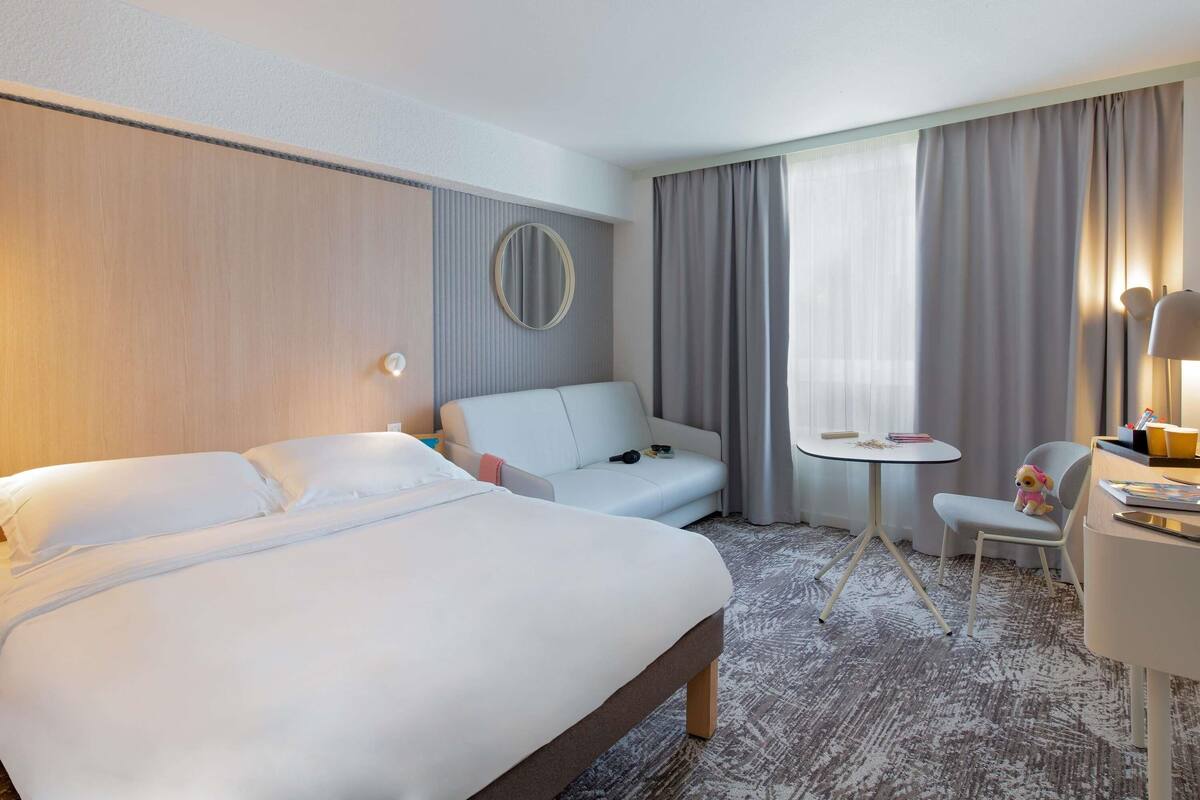 Chambre Classique, 1 lit double et 1 canapé-lit 2 personnes