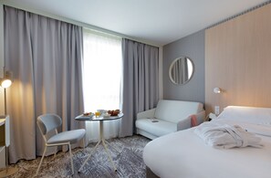 Executive Room, 1 Double Bed with Sofa bed | Desk, blackout drapes, soundproofing, free WiFi