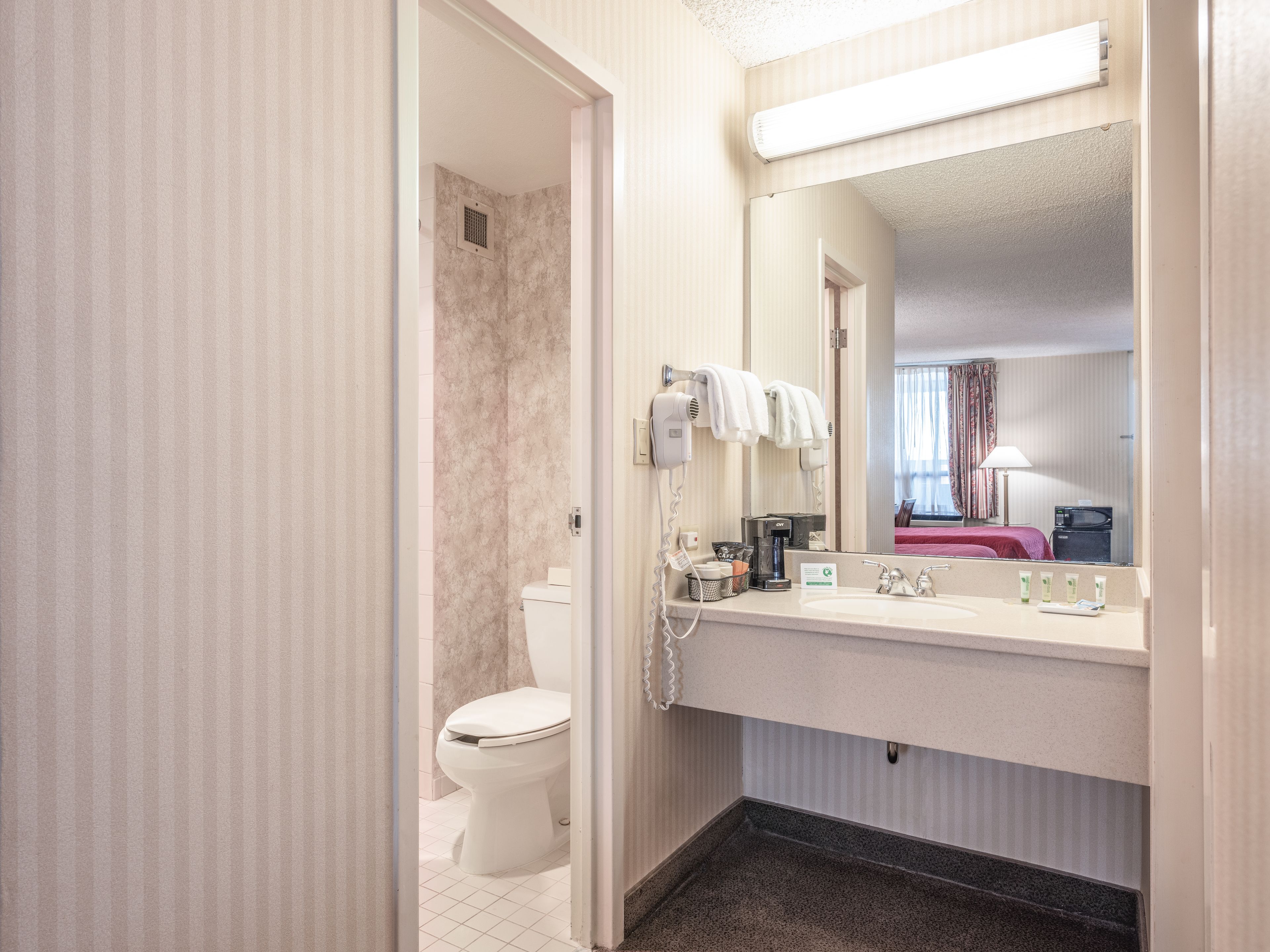 University Place Hotel & Conference Center