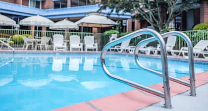 University Place Hotel & Conference Center
