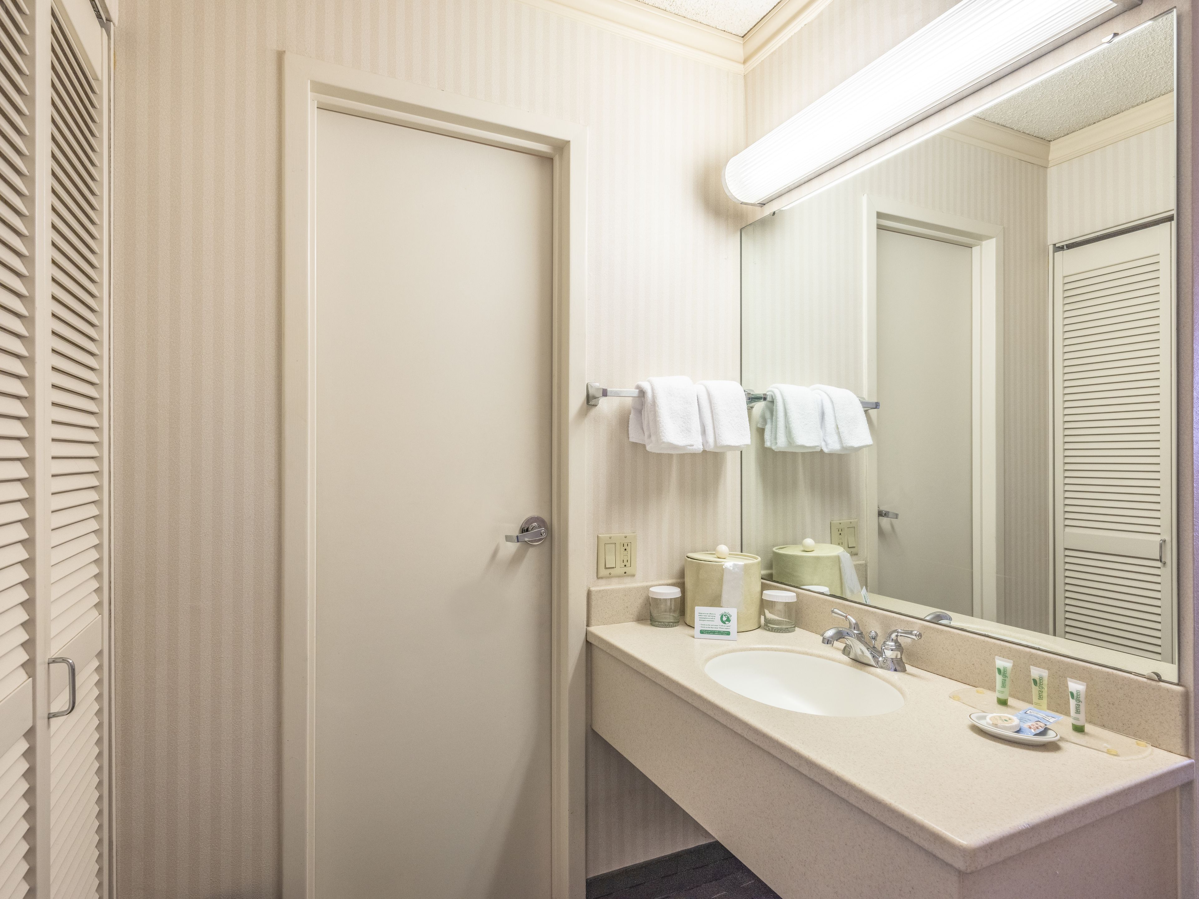 Foto - University Place Hotel and Conference Center