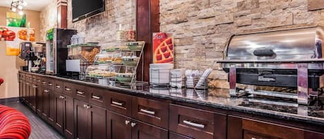 Free daily buffet breakfast