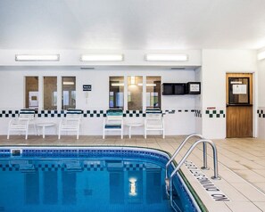 Piscine intérieure